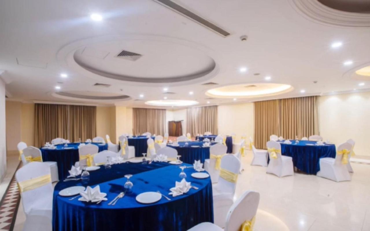 The Royal Paradise Dhaka Exterior photo